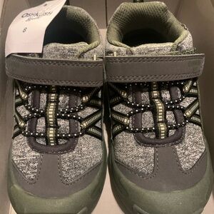 Osh kosh toddler sneakers
